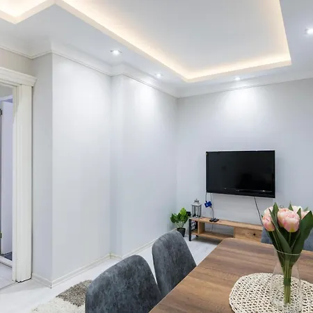 Apartment Peaceful 1 Bedroom Flat W/ac Near Taksim - 7 Min Walk Istanbul